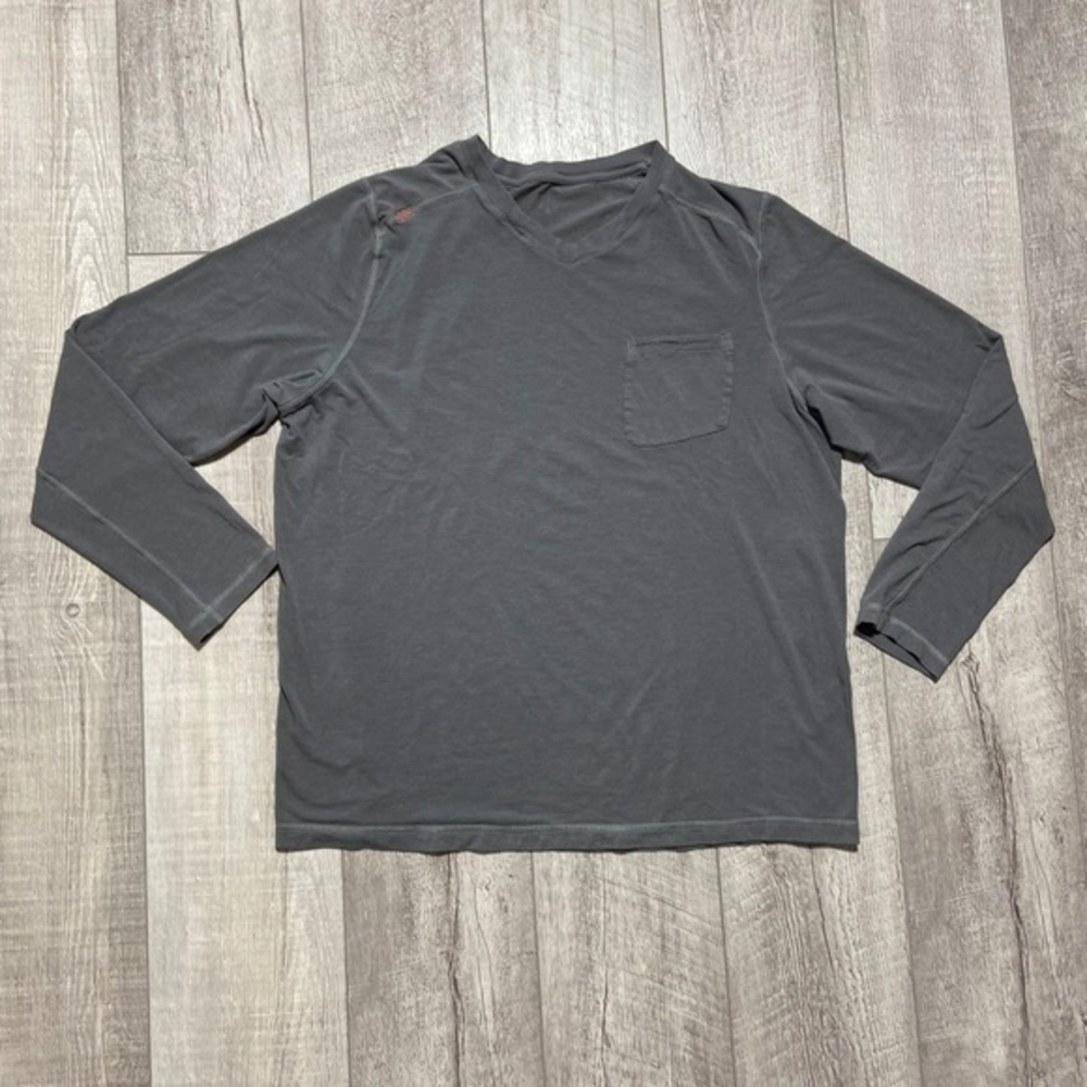 Rhone‎ Men’s Long Sleeve V Neck T Shirt Gray Chest Pocket See Measurements